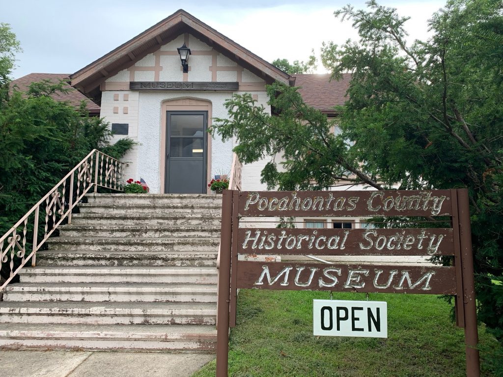 Pocahontas County Historical Society Museum sign and buildling